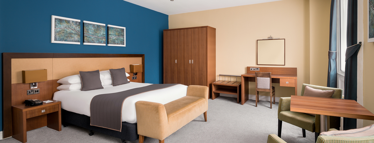10% off overnight accomodation